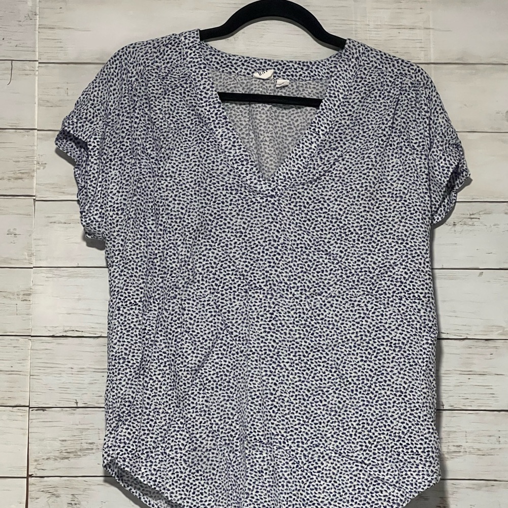 GAP Short Sleeve White and Blue Top